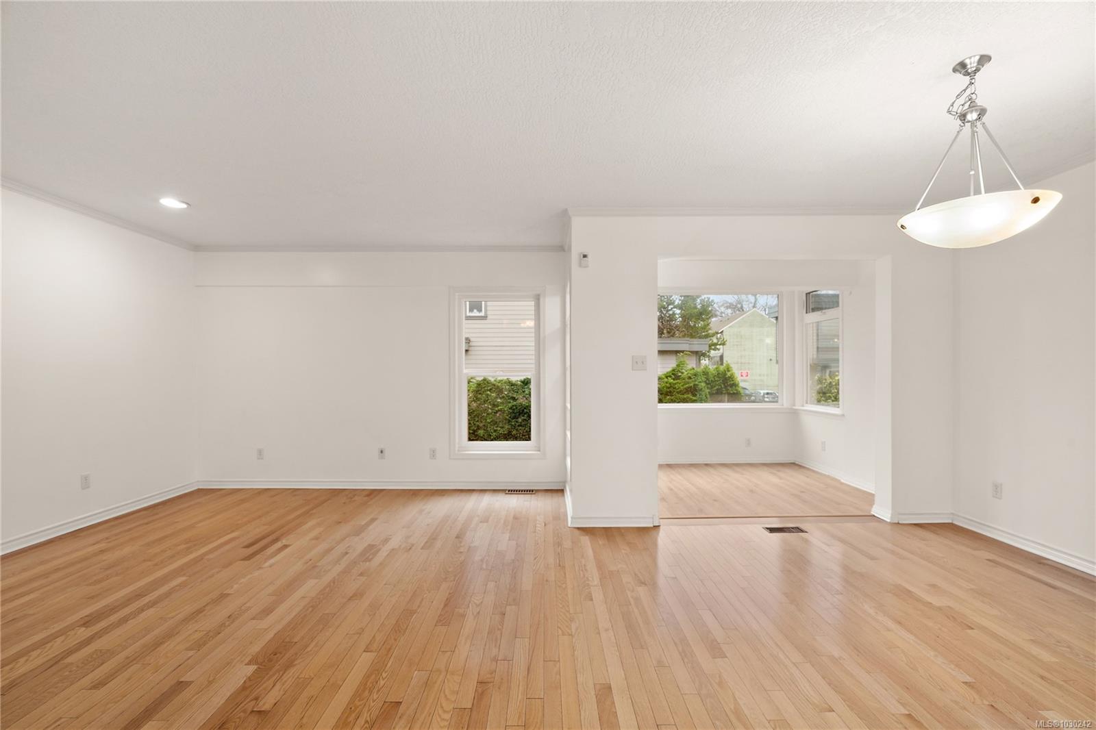 Additional image 6 of 4-108 Dallas Road, Victoria, BC, V8V 1A3