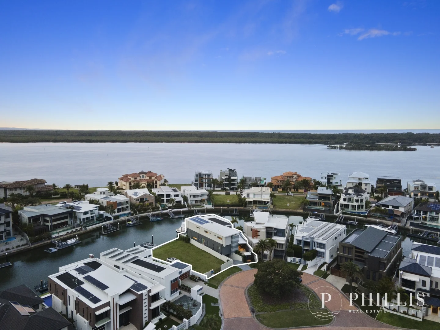 Additional image 29 of 26-28 Royal Albert Crescent, Sovereign Islands QLD 4216