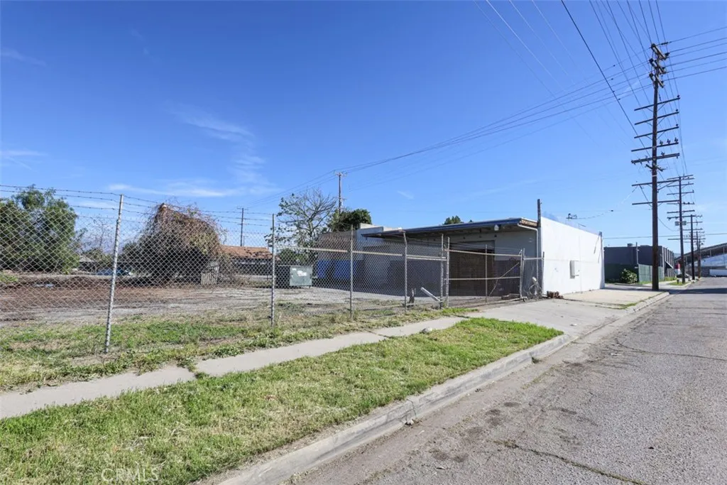 Additional image 19 of 444 Oak Street, San Bernardino, CA 92401