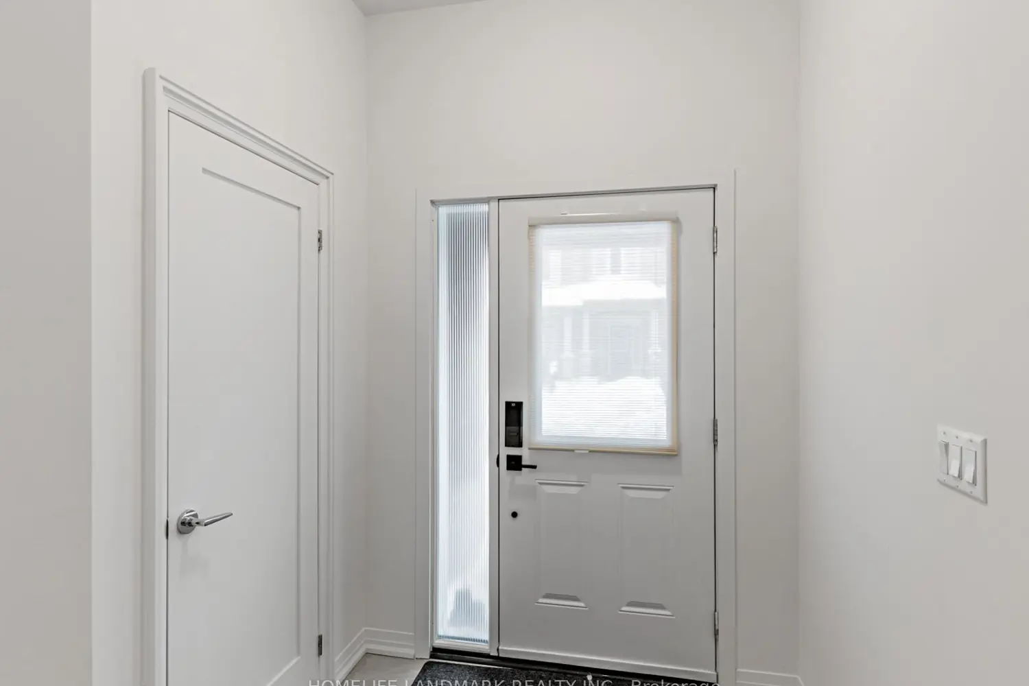 9092 Woodbine Avenue