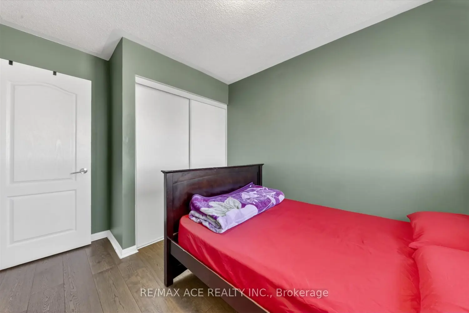 Additional image 14 of 111 Dunlop Court