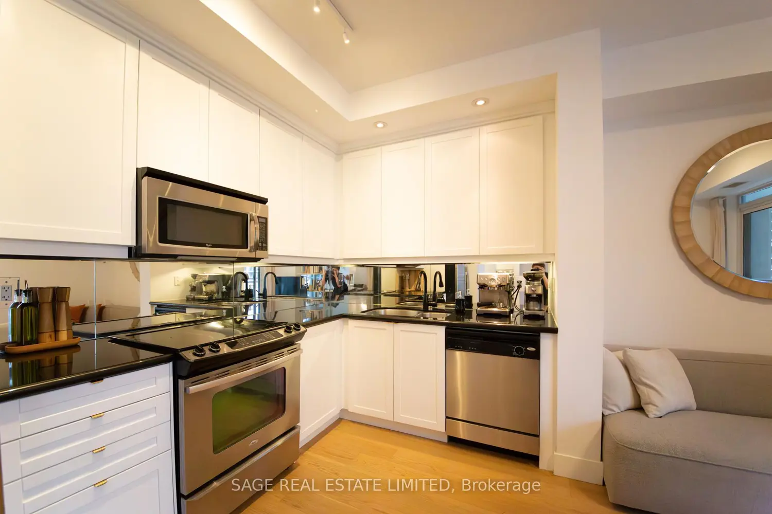 Additional image 4 of 628 Fleet Street 516