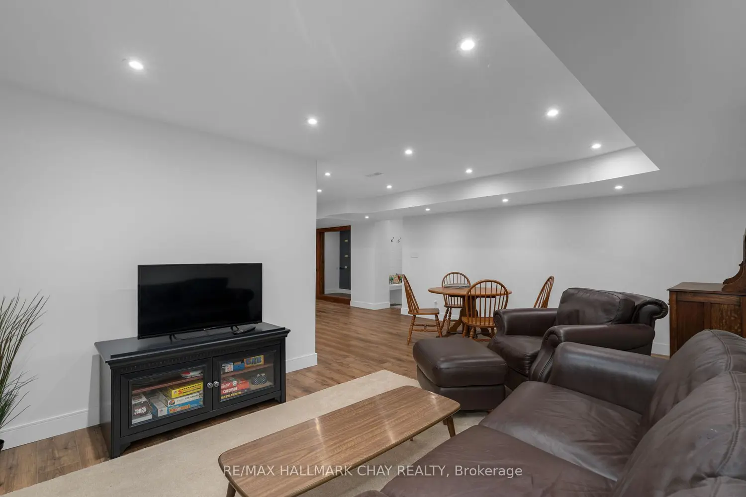 Additional image 13 of 98 Shanty Bay Road