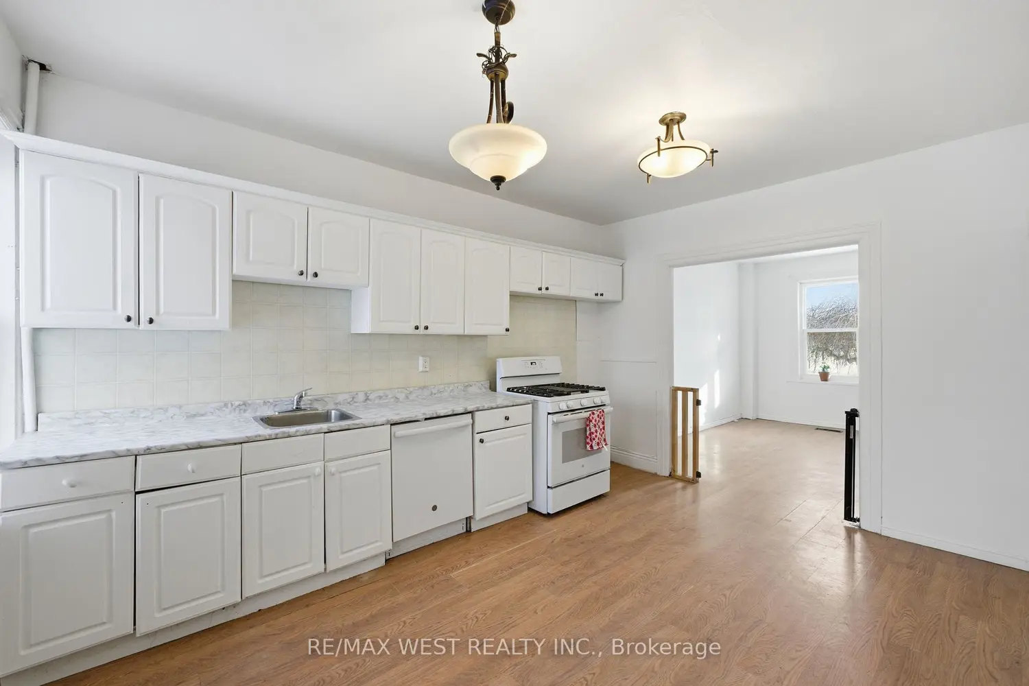 Additional image 2 of 266 Wolfe Street