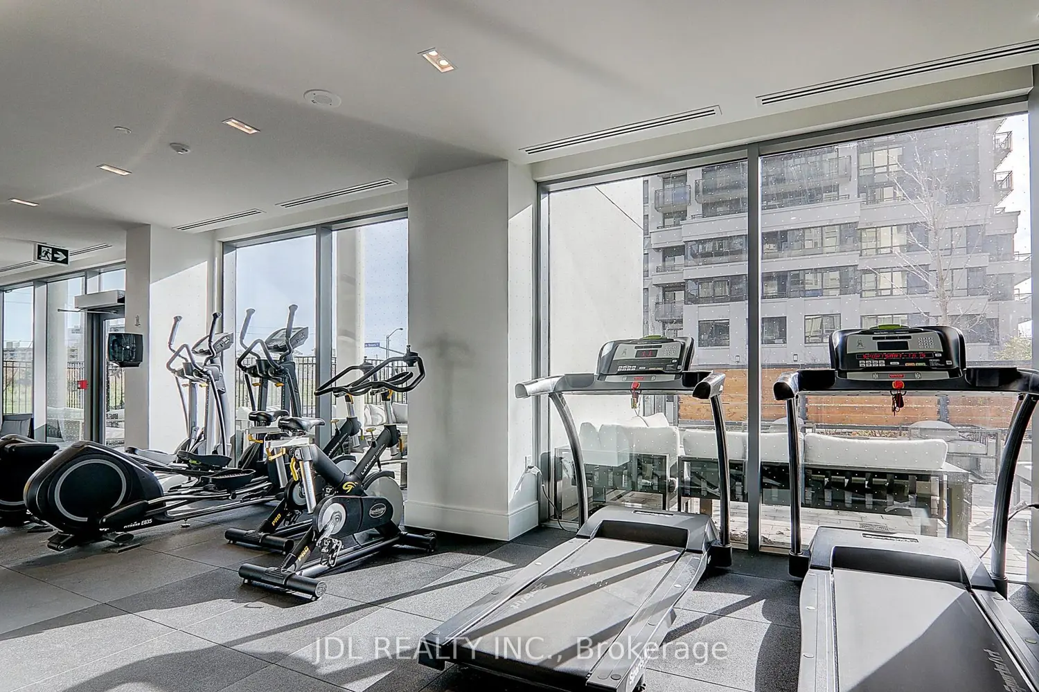 Additional image 17 of 10 De Boers Drive 808