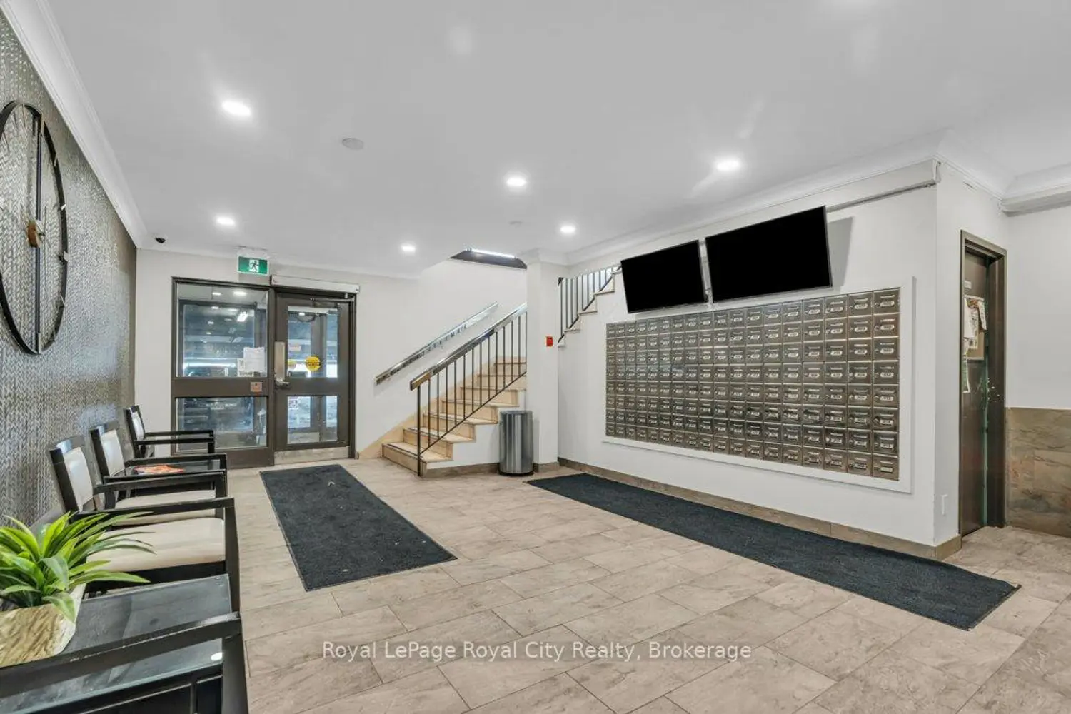 19 Woodlawn Road 614