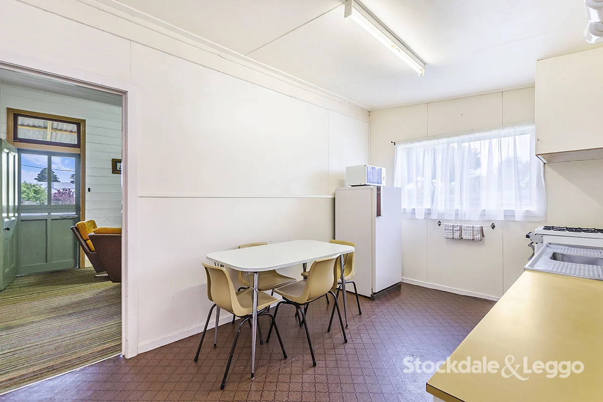 Additional image 13 of 98-100 Sackville Street, Port Fairy VIC 3284