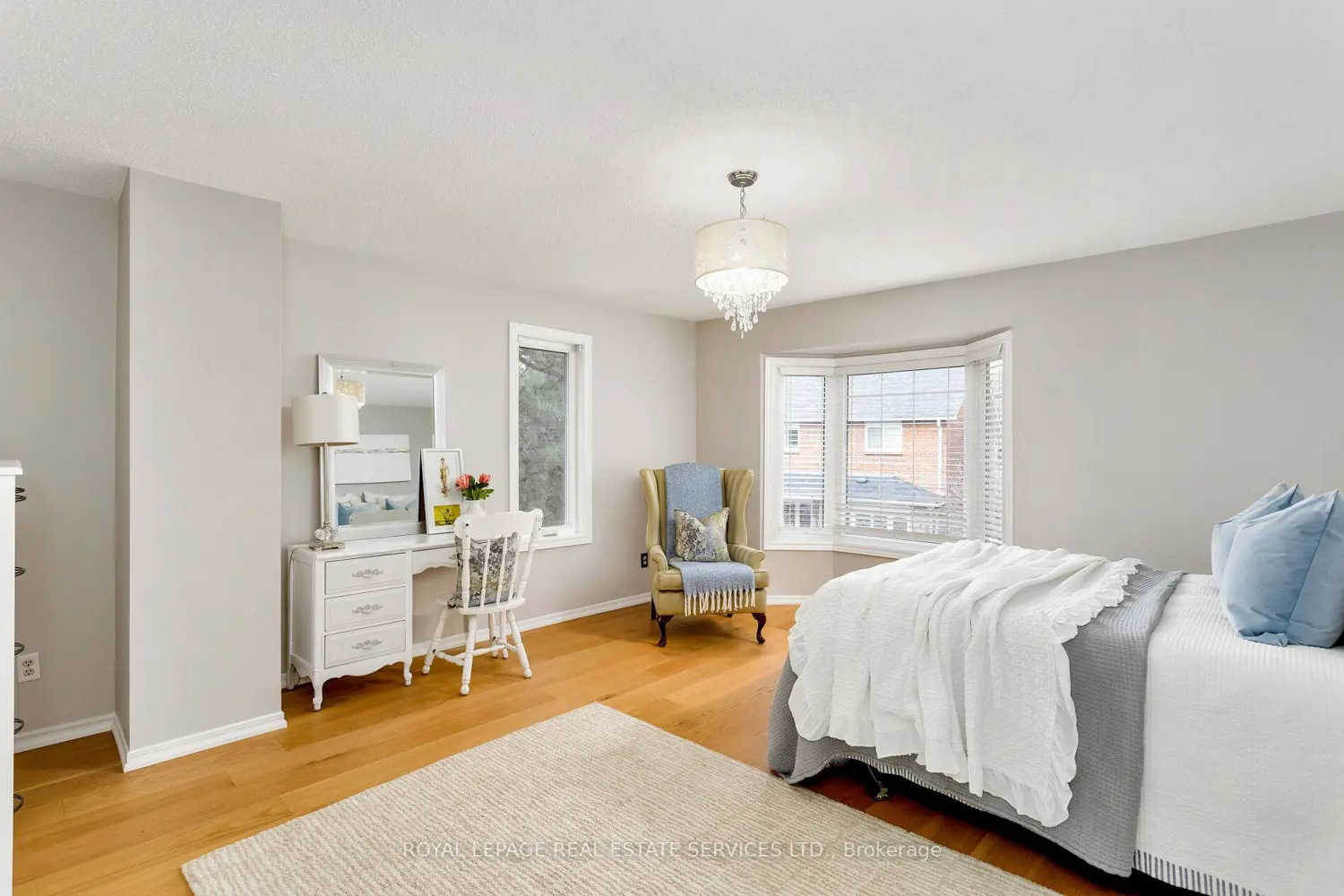 Additional image 12 of 2006 Glenada Crescent 7