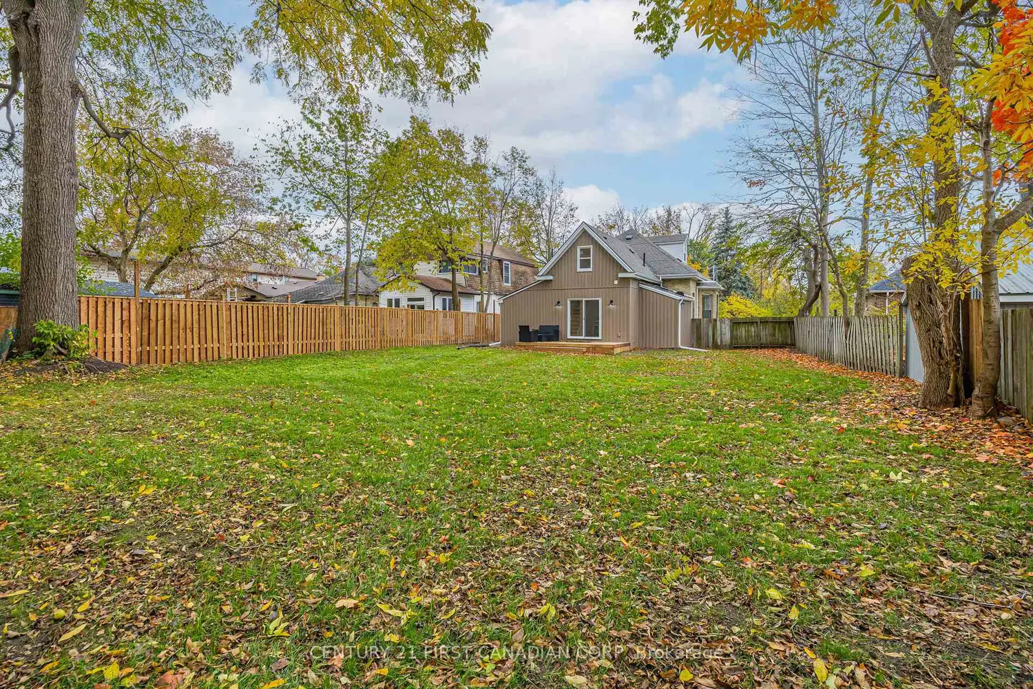 Additional image 18 of 14 Euclid Avenue