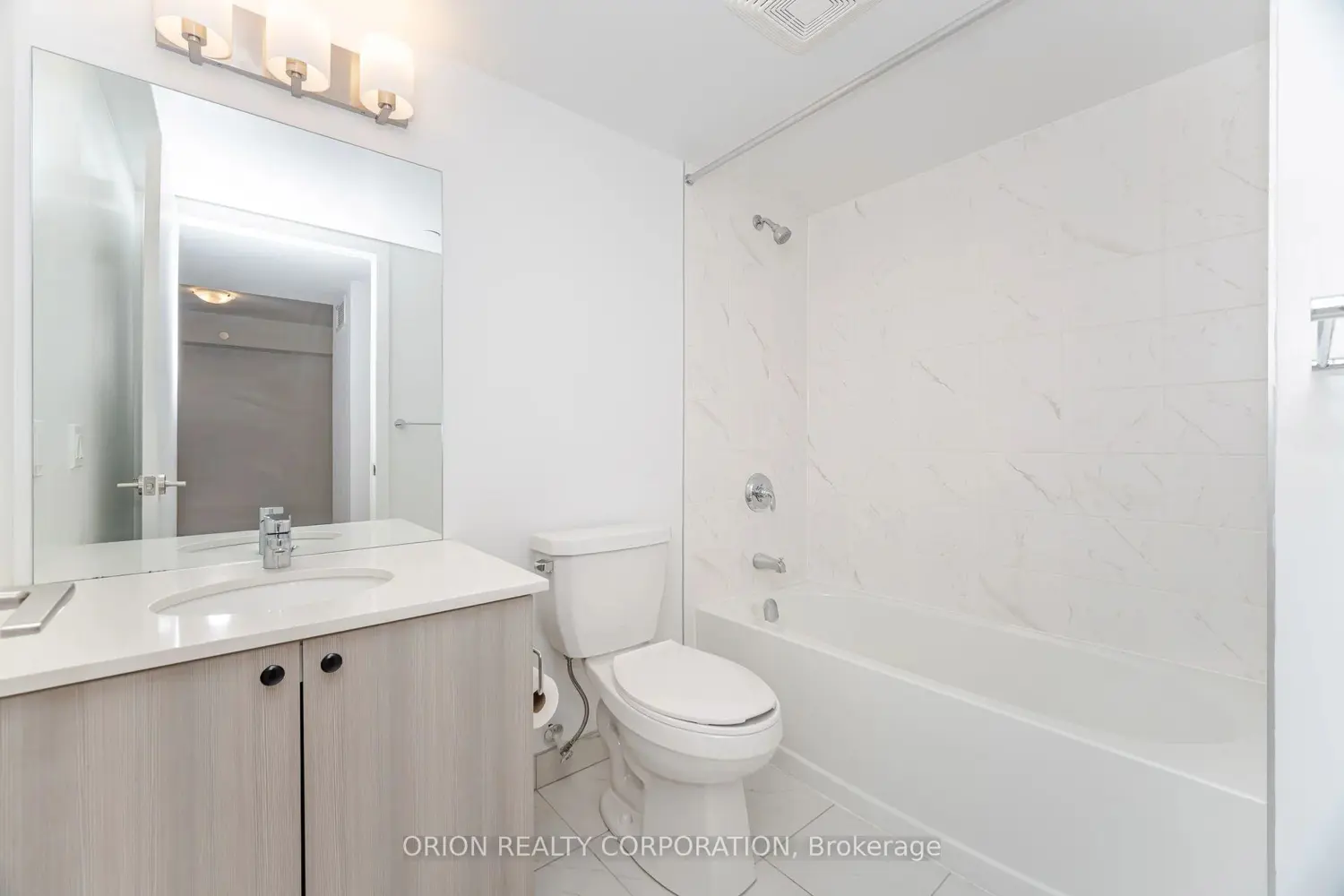 Additional image 12 of 1480 Bayly Street 1103