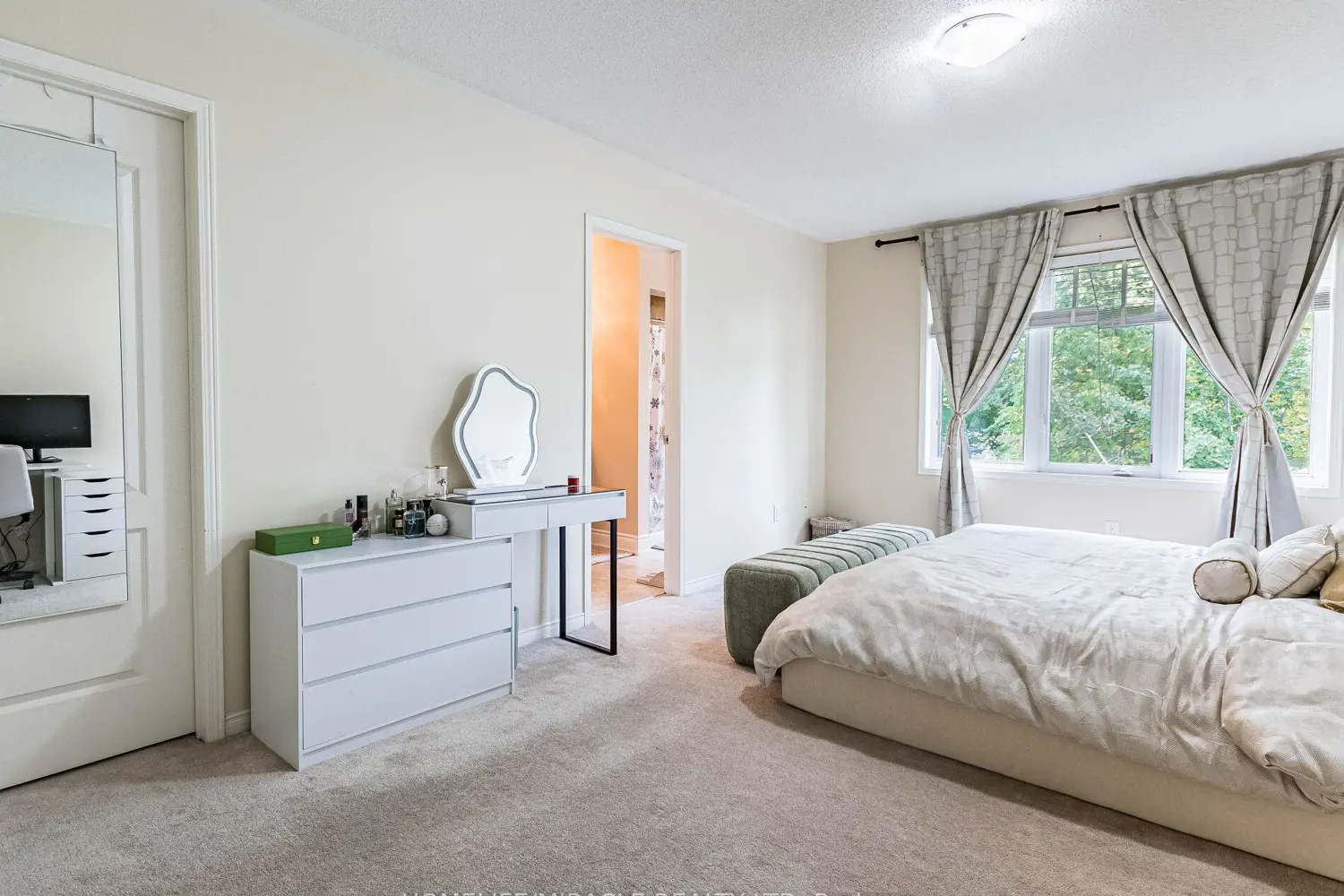 Additional image 13 of 1035 Victoria Road 143