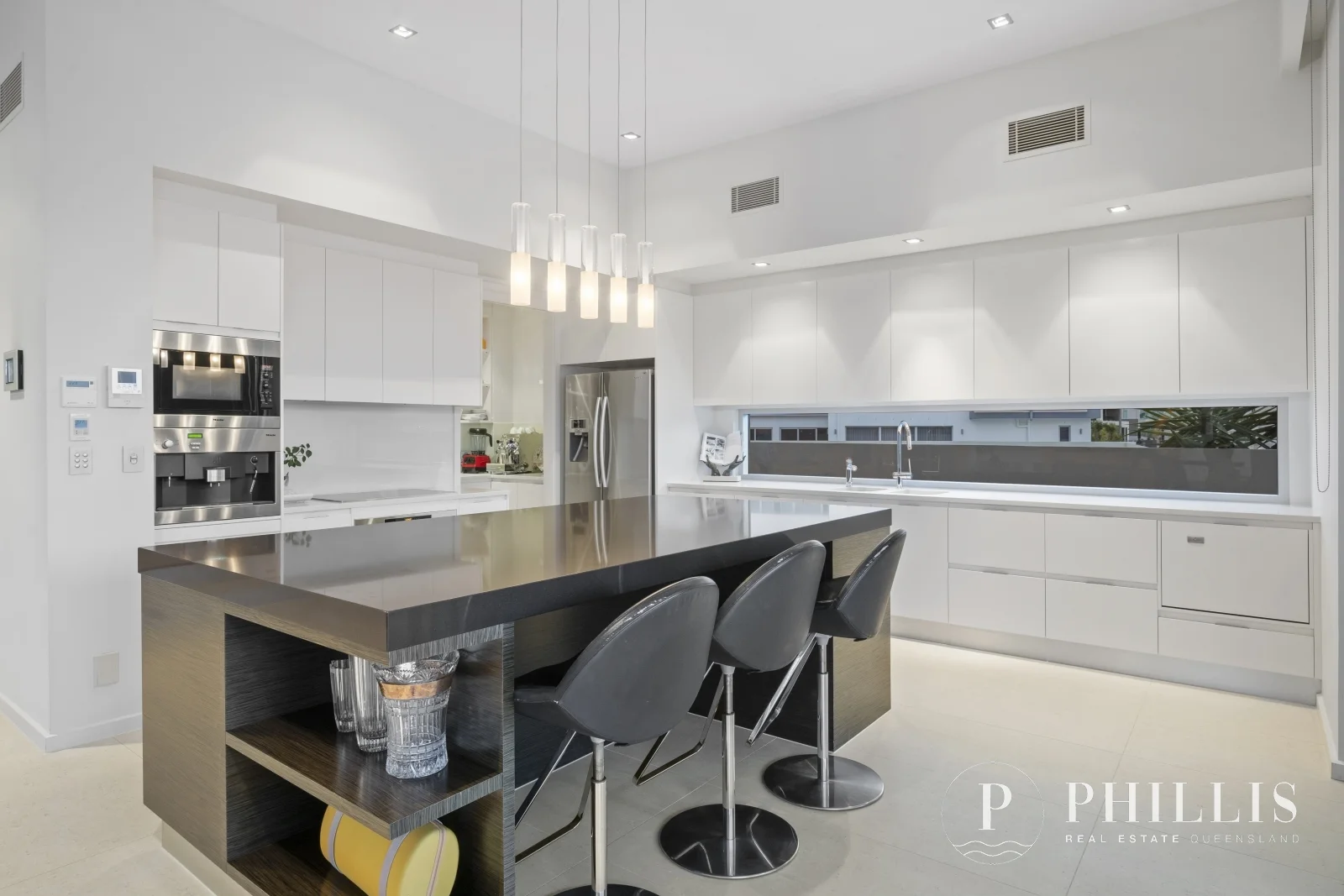 Additional image 12 of 26-28 Royal Albert Crescent, Sovereign Islands QLD 4216