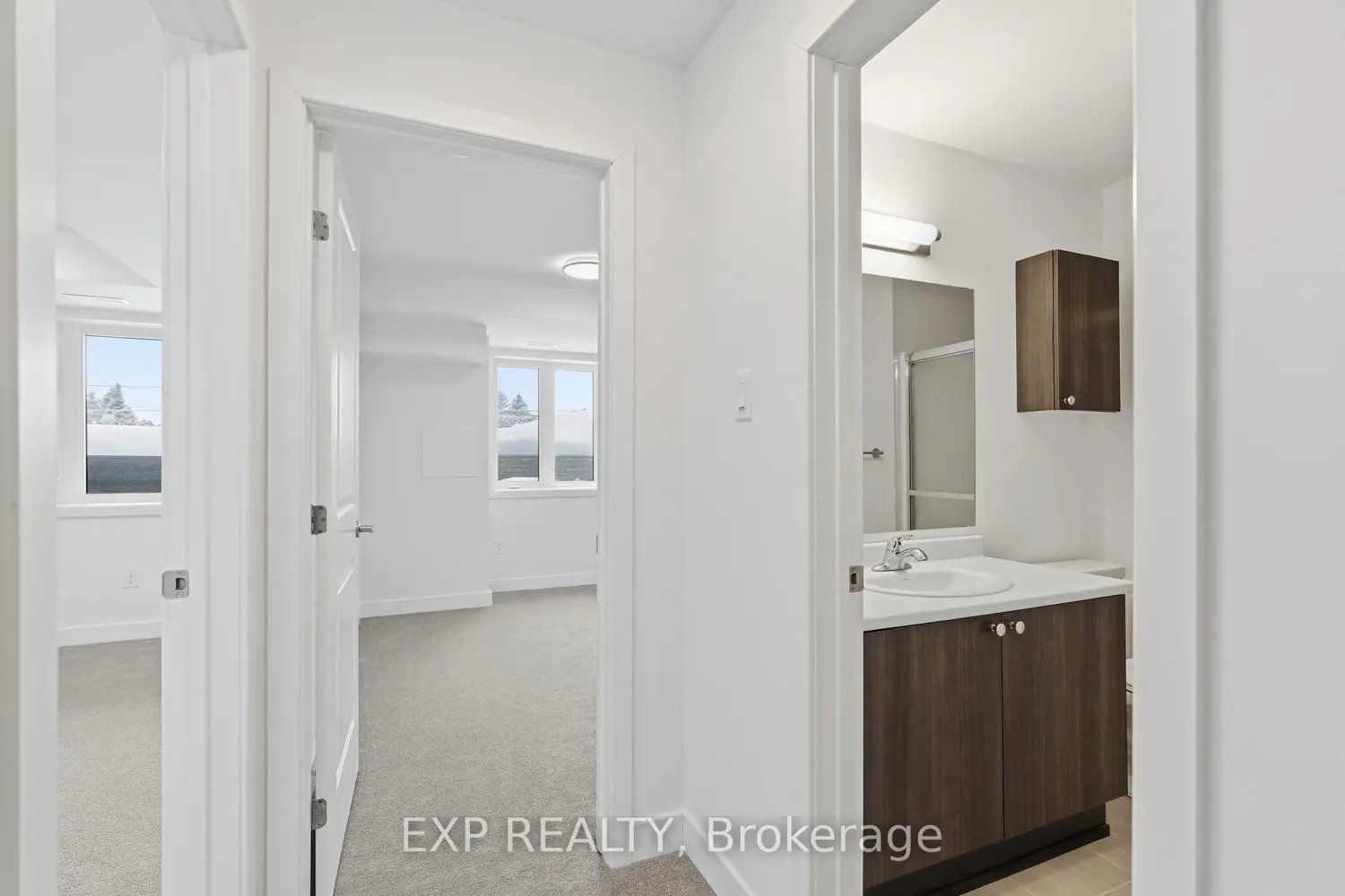 Additional image 13 of 1007 Silhouette Private