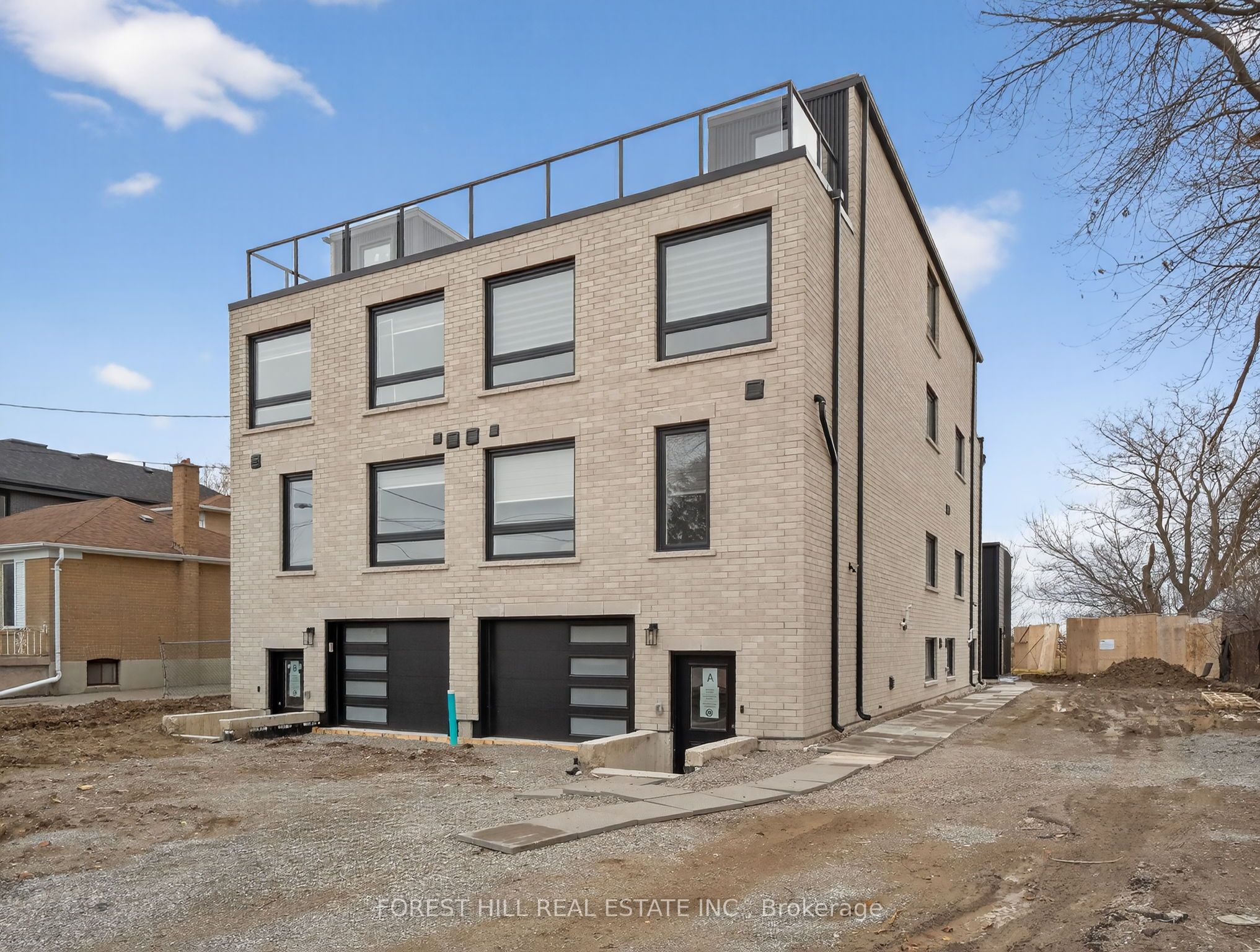 D-164 Betty Ann Drive, Toronto, ON, M2N 1X6