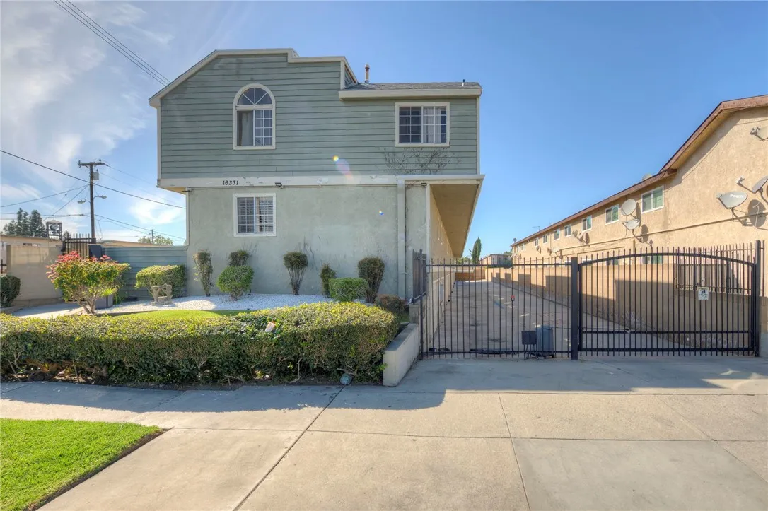 Additional image 39 of 16331 Cornuta Avenue Unit E, Bellflower, CA 90706