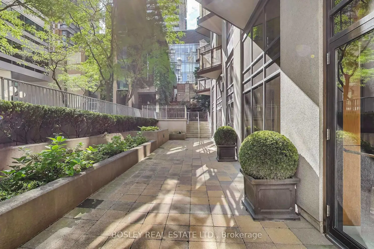 Additional image 19 of 85 Bloor Street 1007