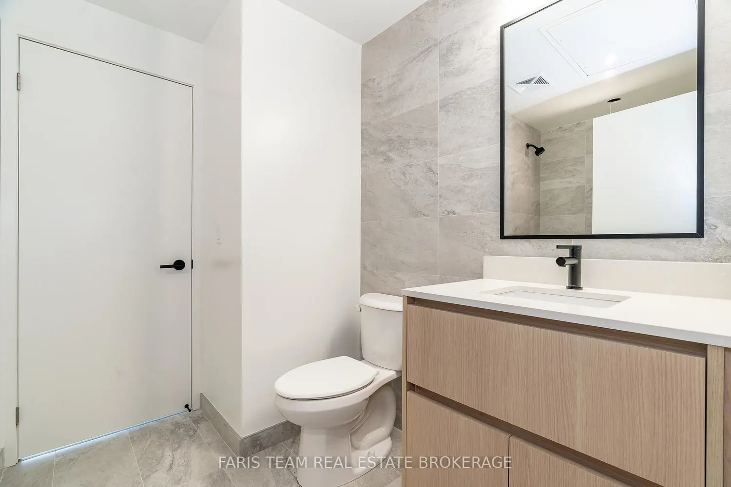 Additional image 11 of 31 Huron Street 412