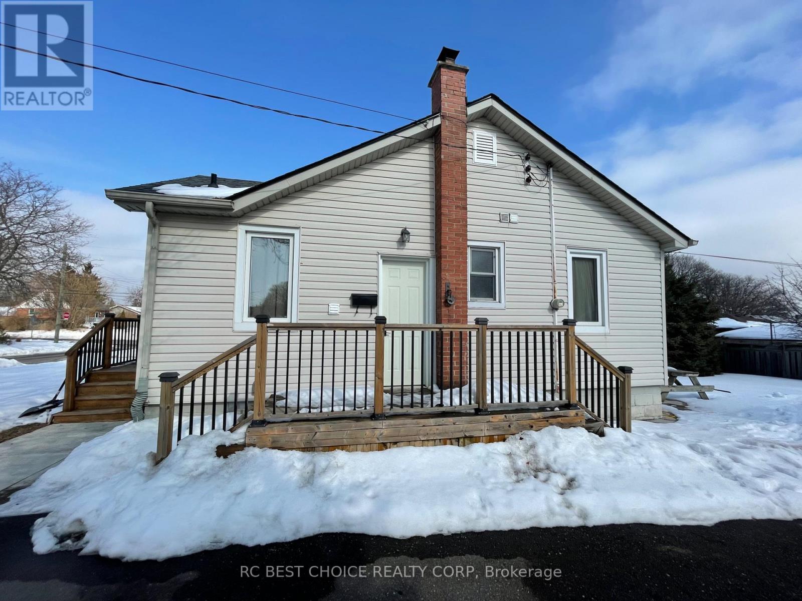Additional image 2 of 345 Hawkridge Avenue, Hamilton, ON, L9C3L3