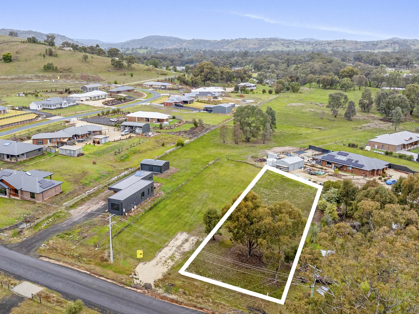 Additional image 5 of 8 VALENTINES LANE, Avenel VIC 3664