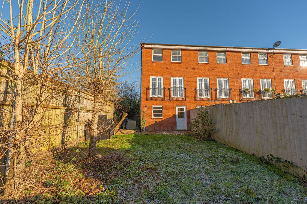 Additional image 28 of 4 bed terraced house for salePowis Close, Newport NP10