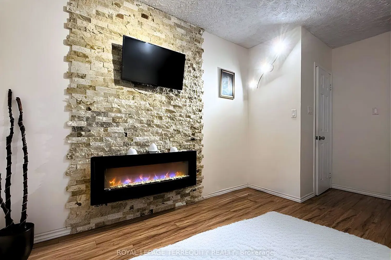 Additional image 10 of 1704 Oberon Crescent