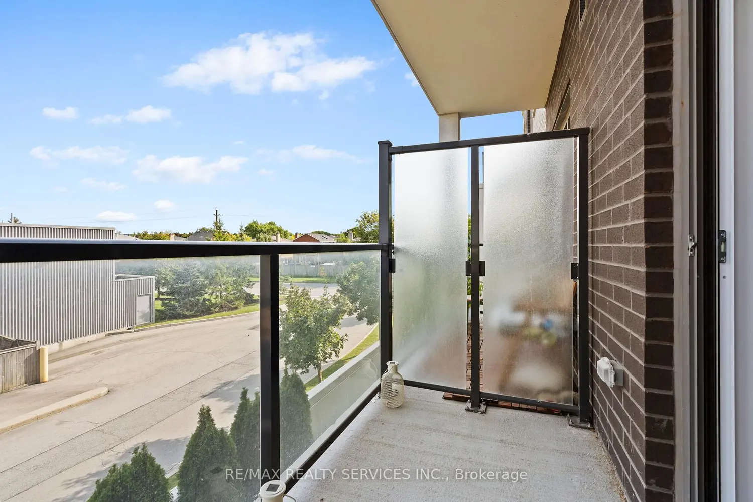 Additional image 11 of 5055 Greenlane Road 222