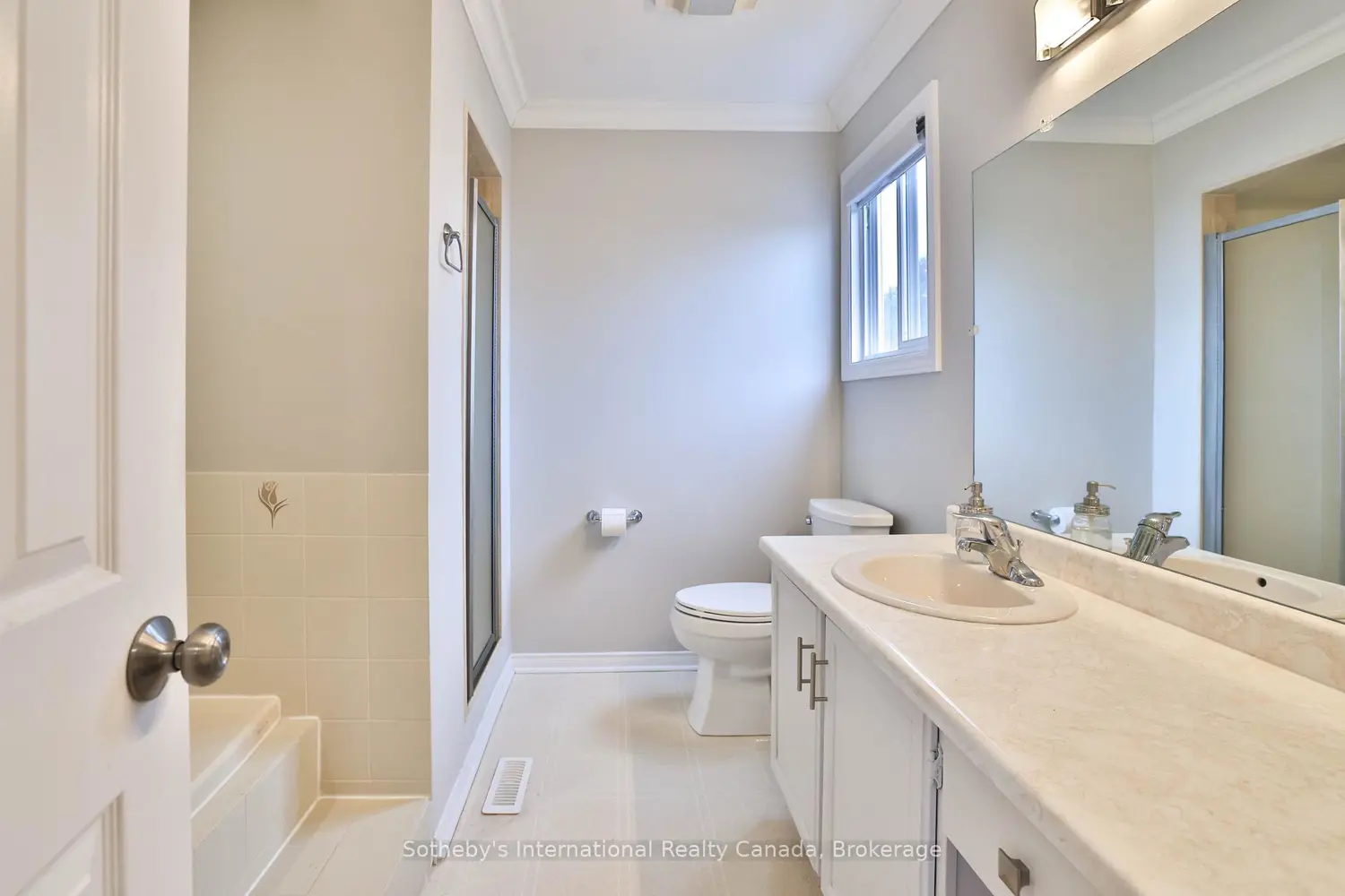 Additional image 12 of 5255 Lakeshore Road 7