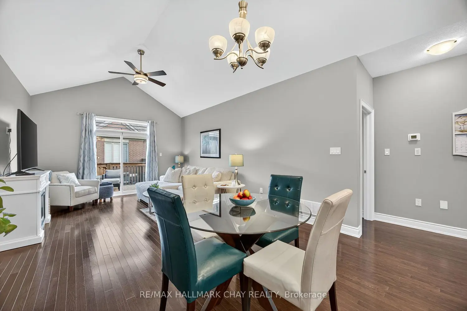 63 Summerhill Drive photo 5