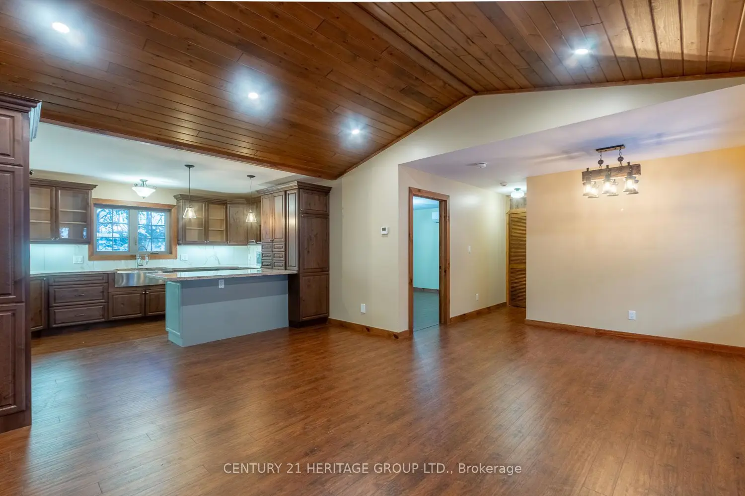 Additional image 9 of 35 Keefer Street