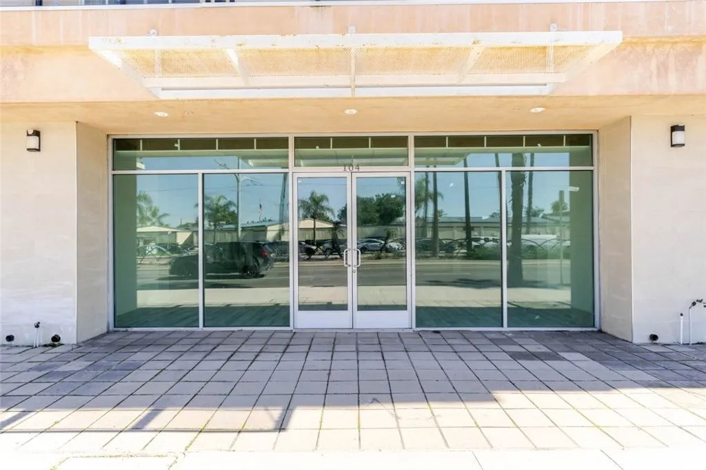 1598 Long Beach Boulevard Unit 105, Long Beach, CA 90813