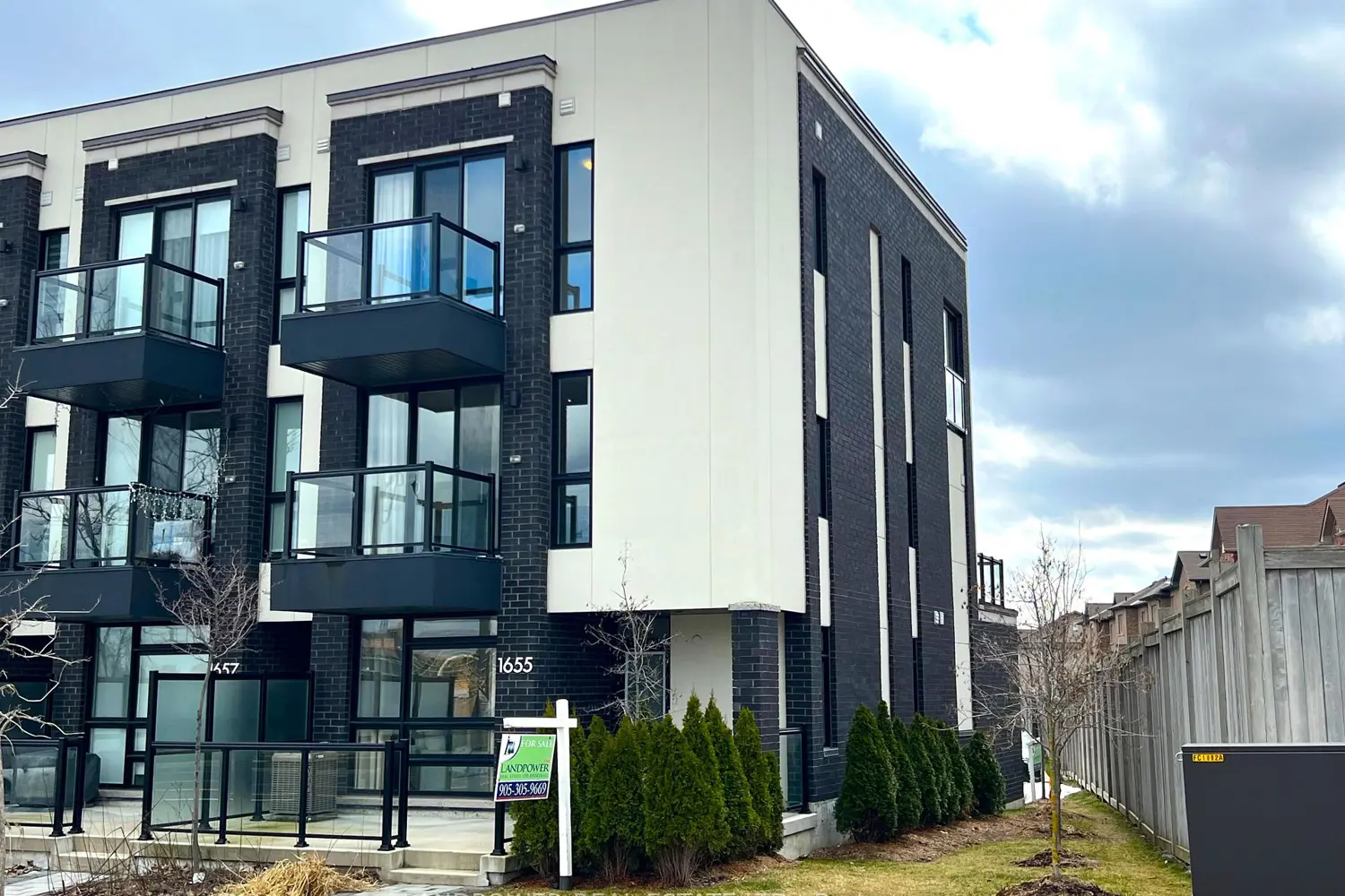 Additional image 6 of 1655 Bur Oak Avenue