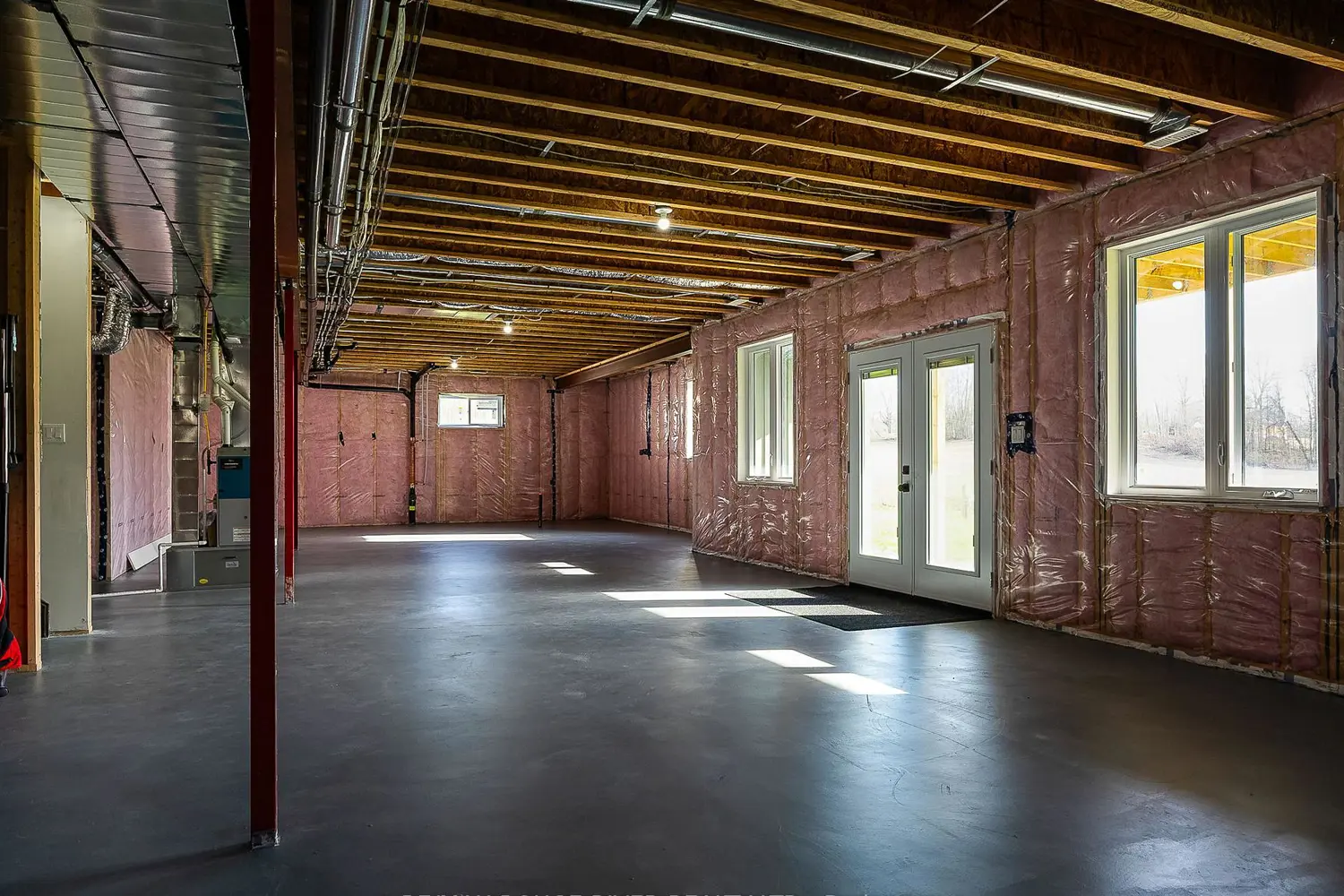 Additional image 18 of 298 Tobacco Road