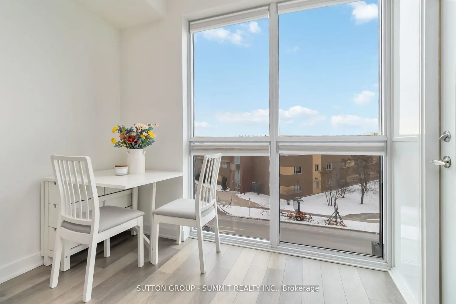 Additional image 9 of 5220 Dundas Street D422