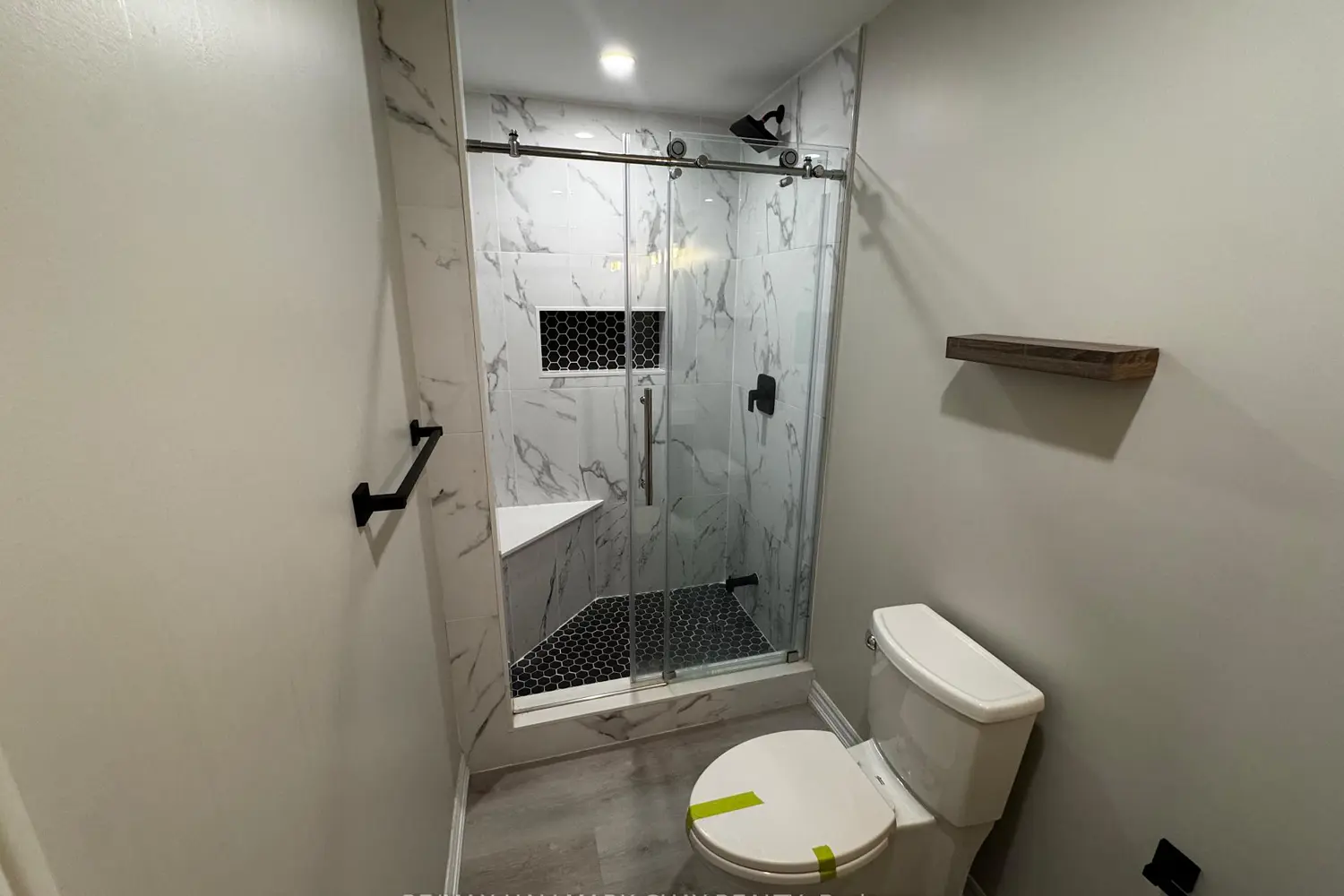 Additional image 7 of 77 White Crescent