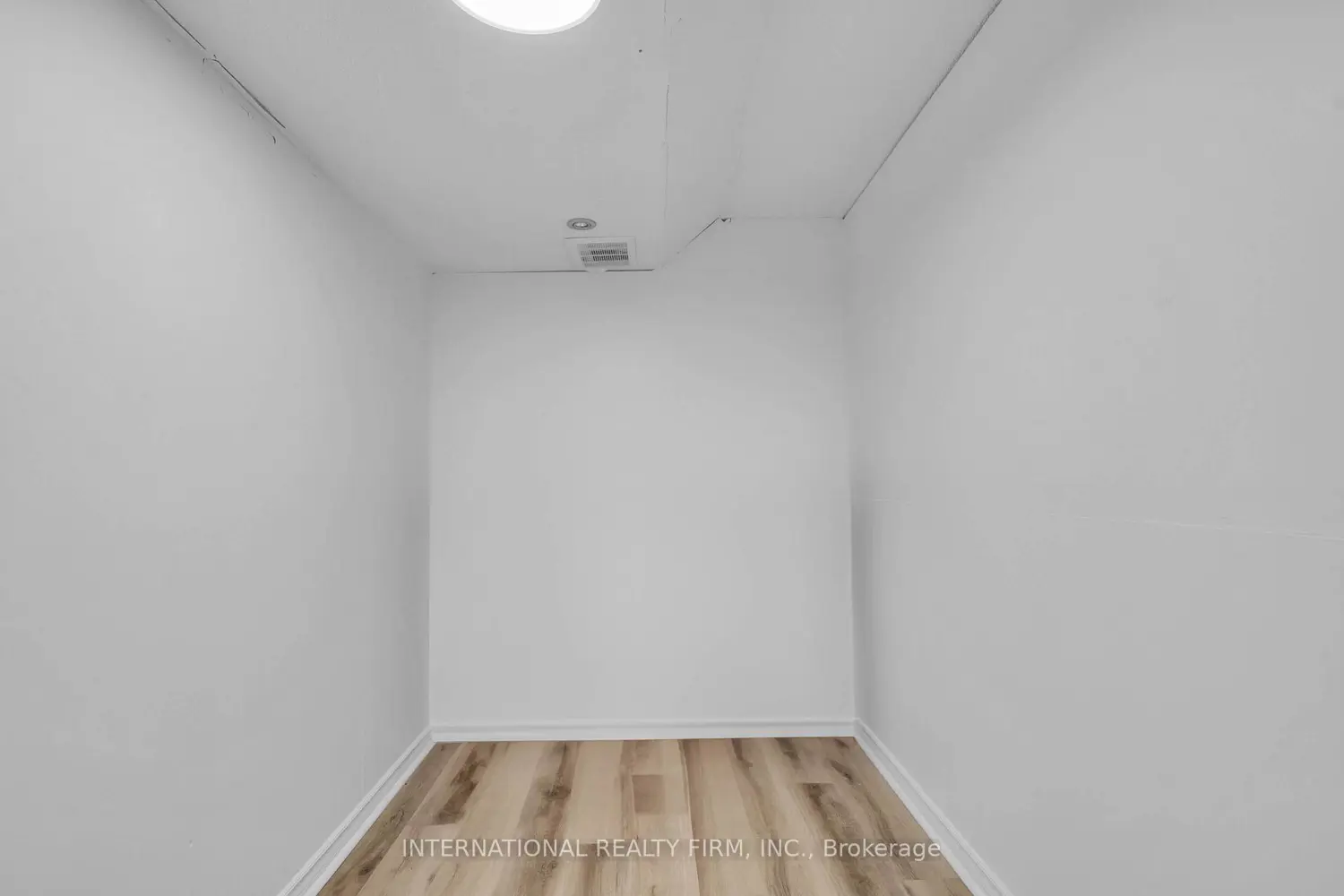 Additional image 19 of 63 Pressed Brick Drive