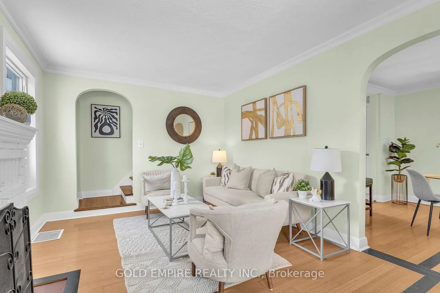 727 Whetter Avenue photo 3