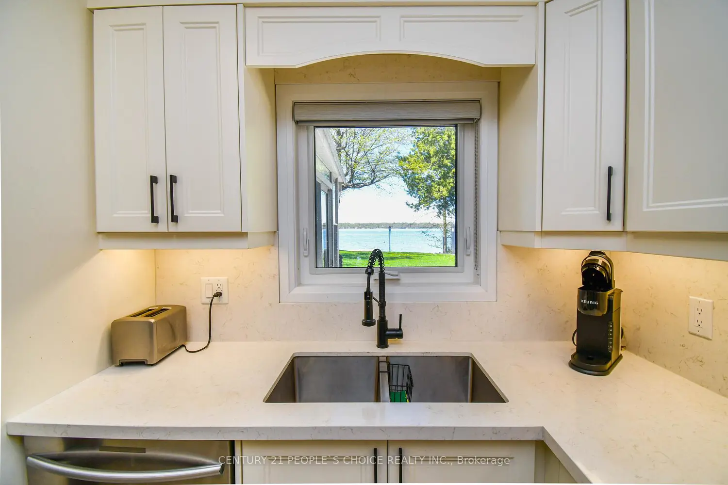 Additional image 14 of 694 Broadview Avenue