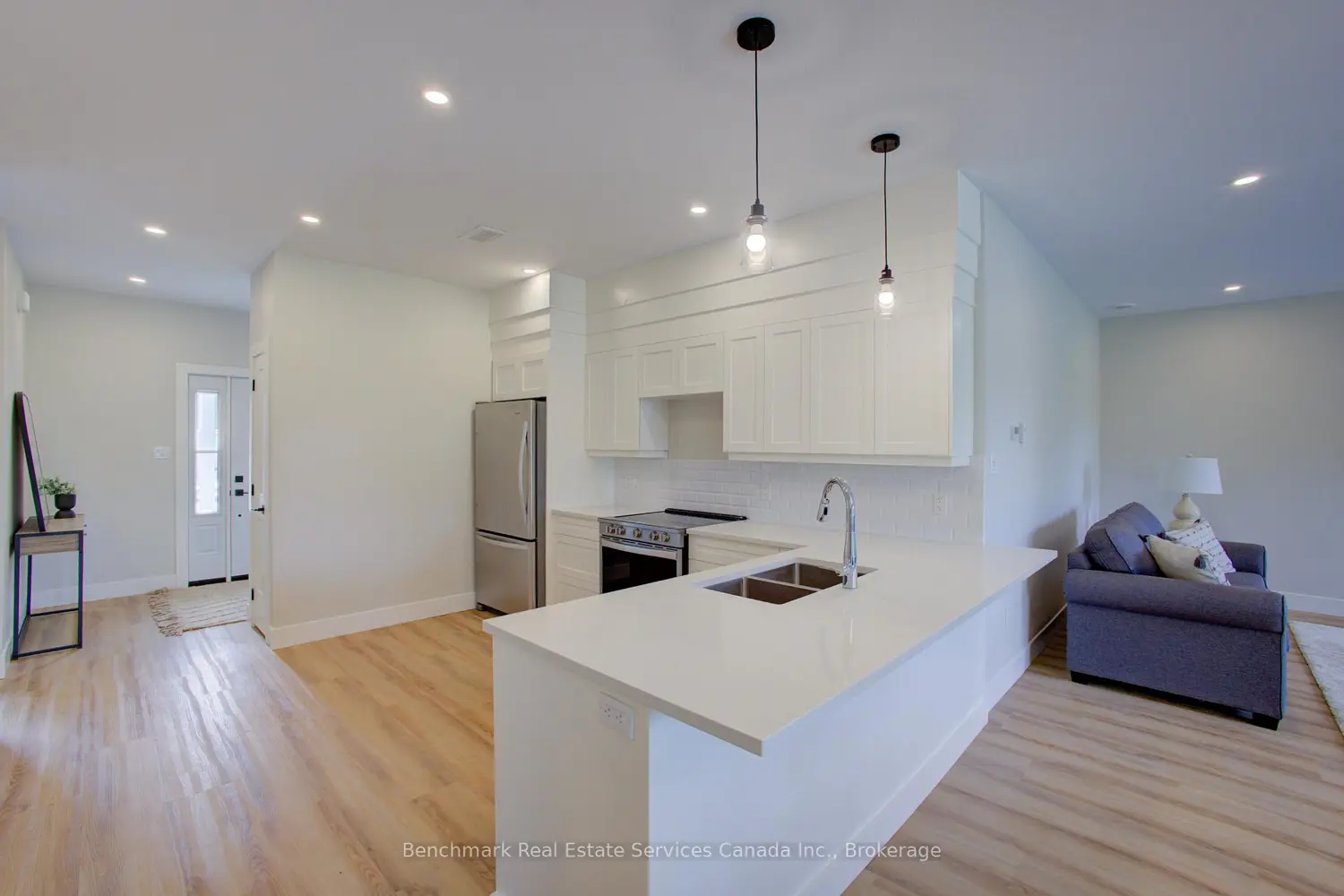 Additional image 3 of 1182 Queen Street 52