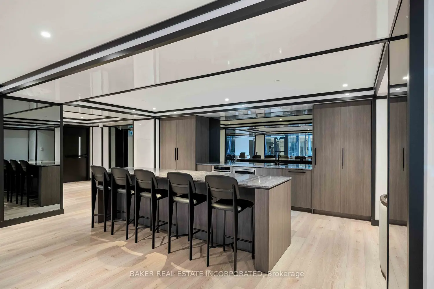 Additional image 11 of 28 Eastern Avenue 705