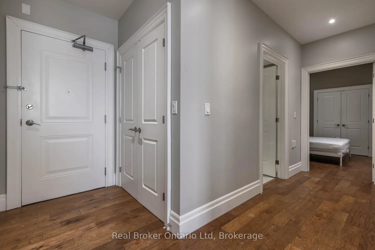 Additional image 3 of 945 3Rd Avenue 308