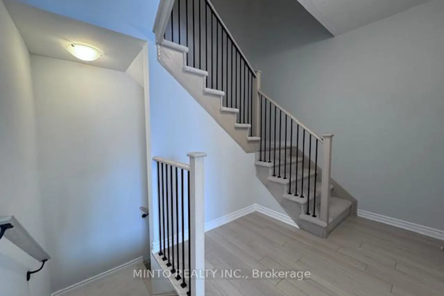 Additional image 9 of 1035 Honeycomb Path