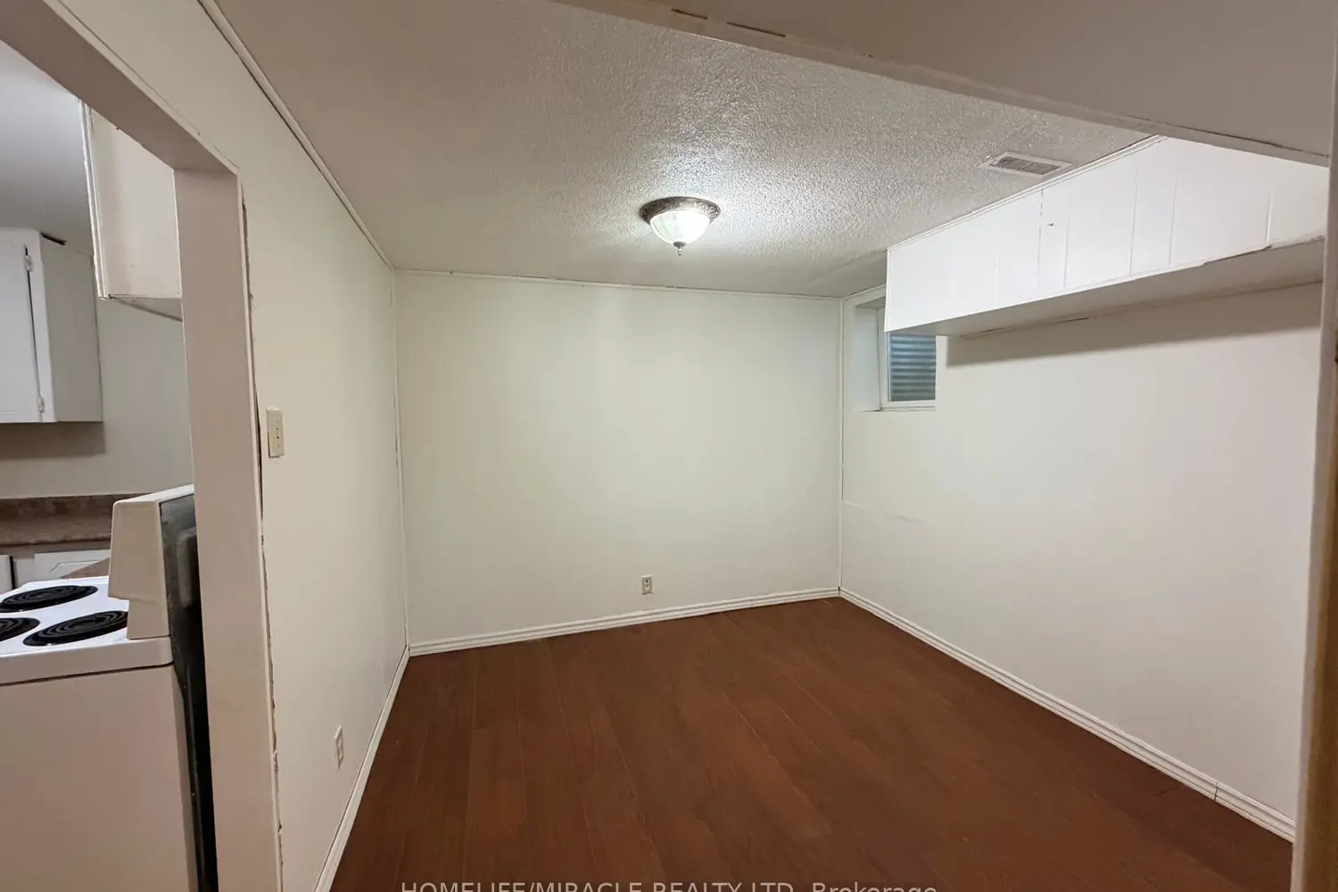 Additional image 18 of 1391 Fenelon Crescent