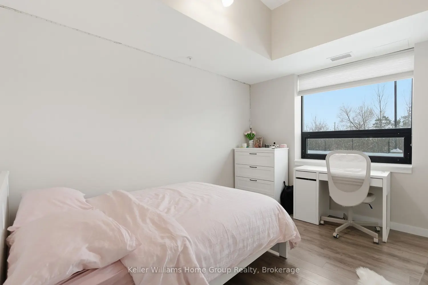 Additional image 9 of 1219 Gordon Street # 106