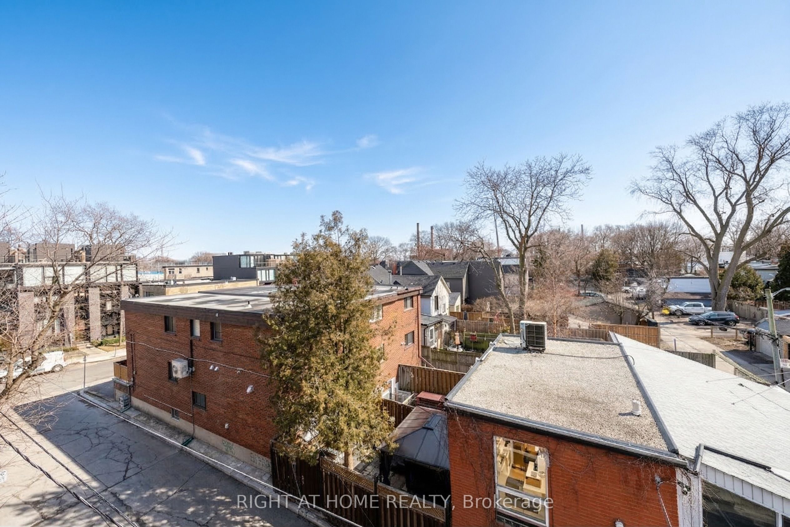 Additional image 3 of 301-761 Queen Street E, Toronto, ON, M4M 1H3