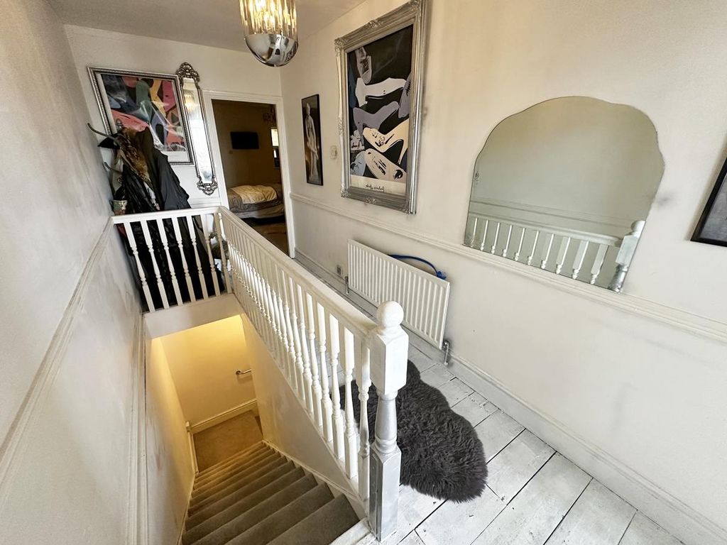Additional image 2 of 2 bed maisonette for saleApartment 1, Lansdowne, Queens Promenade, Douglas IM2