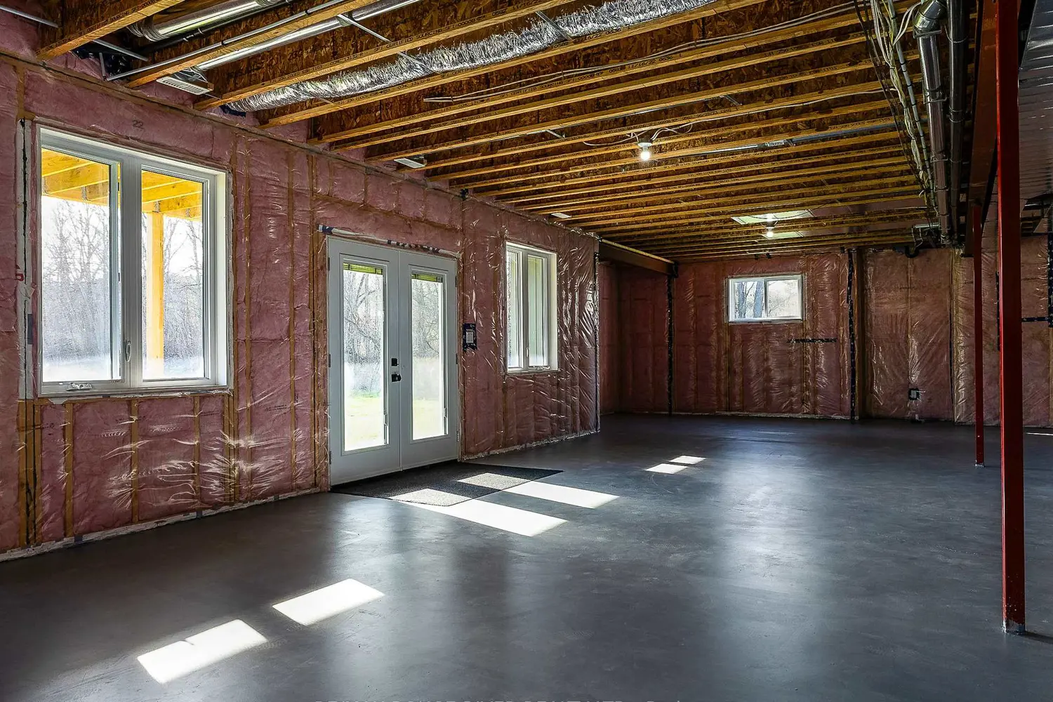 Additional image 19 of 298 Tobacco Road