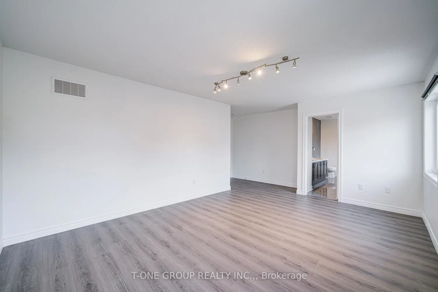 Additional image 17 of 60 Lewis Avenue