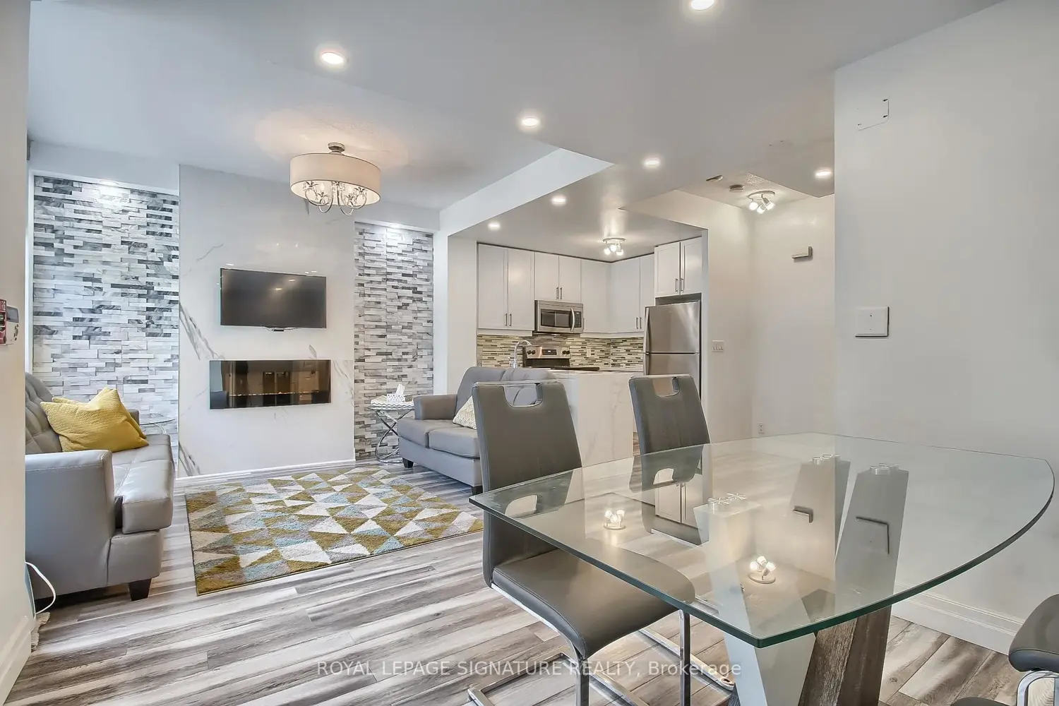 Additional image 8 of 90 Absolute Avenue 104