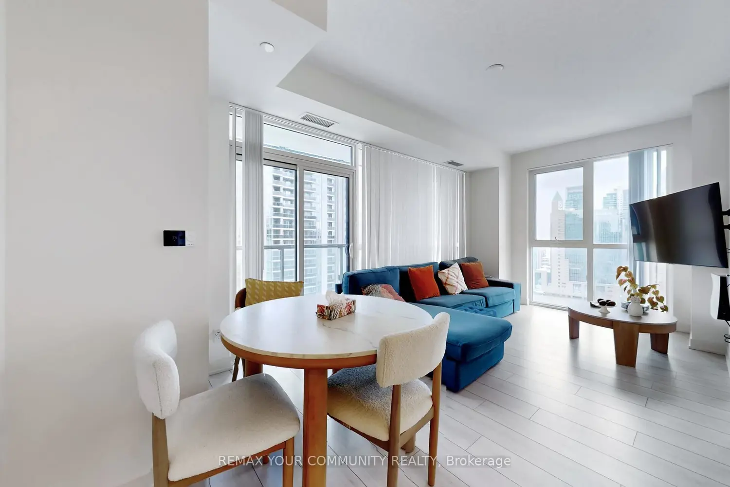 Additional image 3 of 4955 Yonge Street 2117