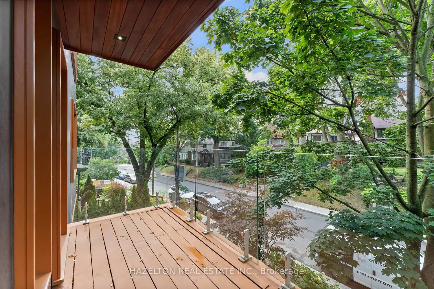 Additional image 11 of 32 Regal Road